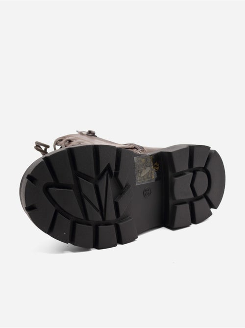 Bottines avec motifs décoratif - Kiabi Bottines avec motifs décoratif - Kiabi