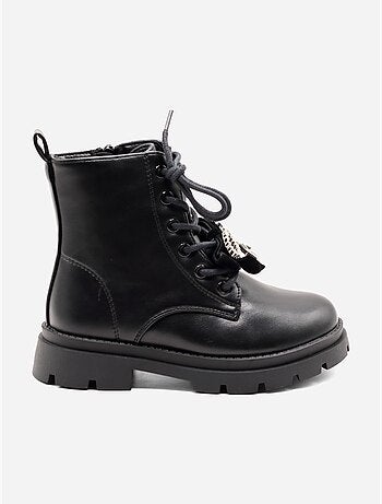 Bottines avec un nœud décoratif
