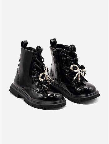 Bottines bébé avec un nœud décoratif
