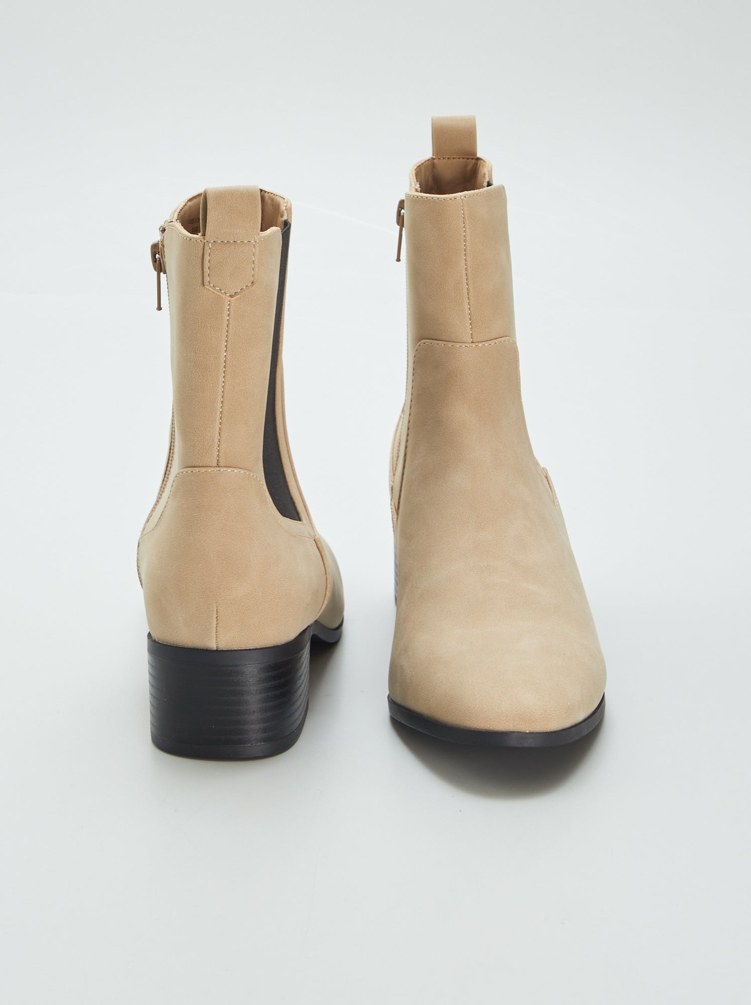 Boots esprit femme