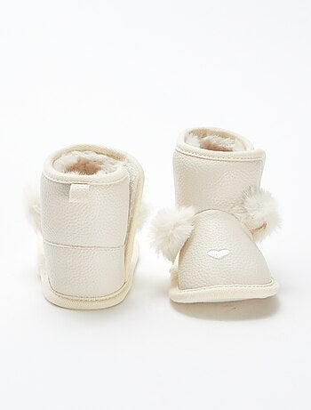 Bottines fourrées avec pompon