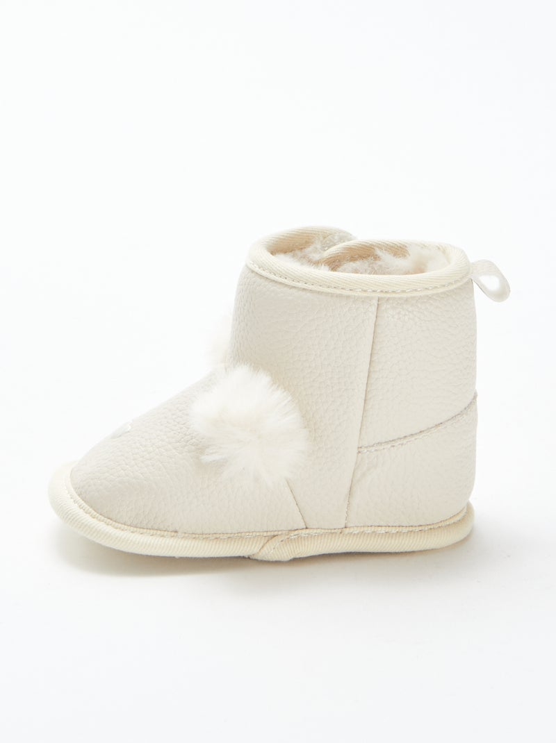 Bottines fourrées avec pompon Beige - Kiabi