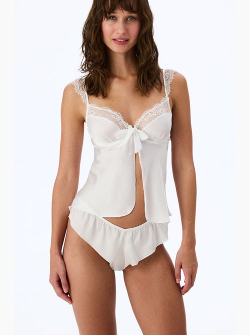 Brassière à armatures fleurie effet déchiré penti - Kiabi Brassière à armatures fleurie effet déchiré penti - Kiabi