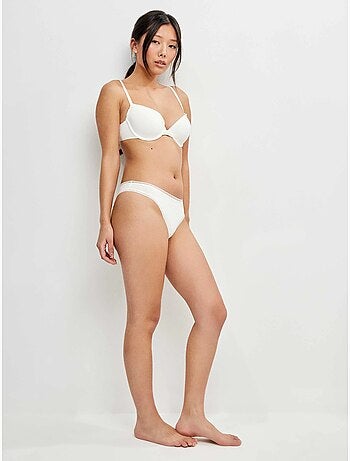 Braziliaans slipje met plumetti galon