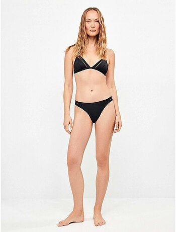 Braziliaanse bikini broekje met uitsnijding