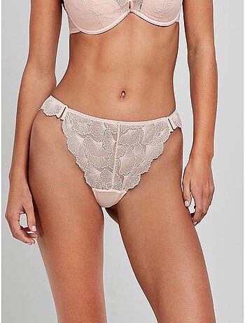 Braziliaanse slip van geborduurde tule met bloemen