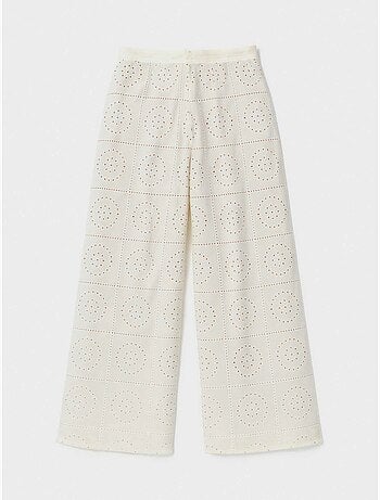Brede lange broek in geborduurde stof