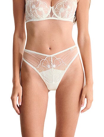 Brésilien échancré miracle mariage