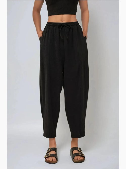 Broek met elastische taille en comfortabele pasvorm hiccup - Kiabi Broek met elastische taille en comfortabele pasvorm hiccup - Kiabi