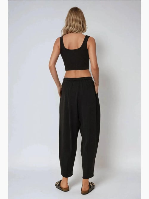 Broek met elastische taille en comfortabele pasvorm hiccup - Kiabi Broek met elastische taille en comfortabele pasvorm hiccup - Kiabi