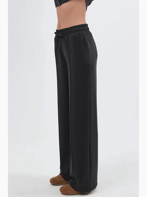 Broek met elastische taille en rechte pijpen busem - Kiabi Broek met elastische taille en rechte pijpen busem - Kiabi