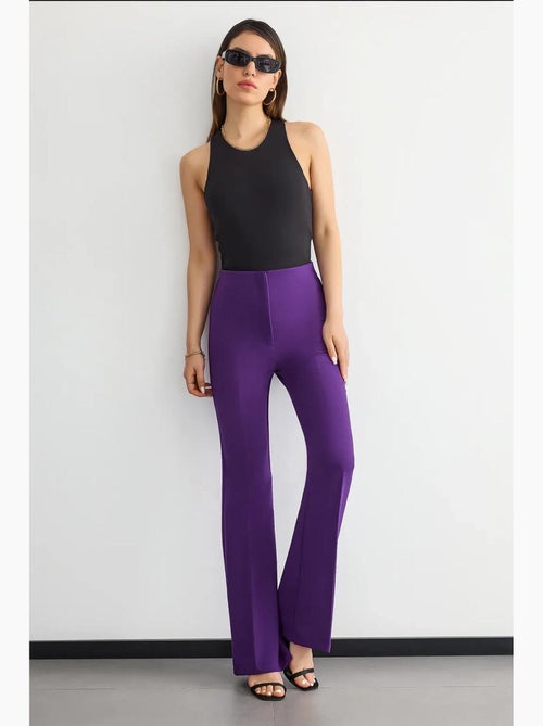 Broek met hoge taille en rechte pijpen hiccup - Kiabi Broek met hoge taille en rechte pijpen hiccup - Kiabi