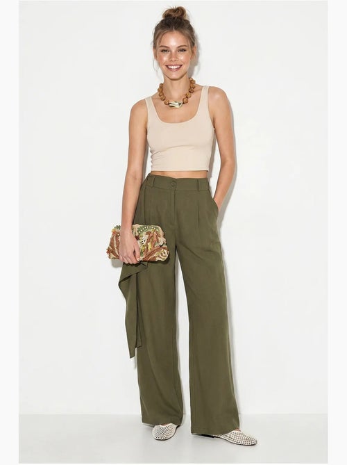 Broek met hoge taille en wijde pijp van crêpe lucci - Kiabi Broek met hoge taille en wijde pijp van crêpe lucci - Kiabi