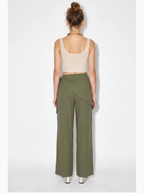 Broek met hoge taille en wijde pijp van crêpe lucci - Kiabi Broek met hoge taille en wijde pijp van crêpe lucci - Kiabi