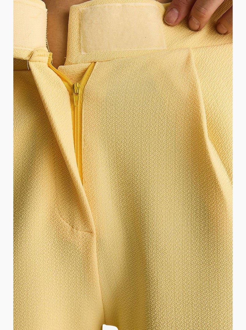 Broek met hoge taille en wijde pijpen en plooien lucci Geel - Kiabi