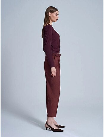 Broek met hoge taille, riem en rechte pijp dilvin