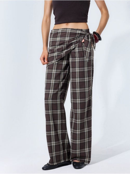 Broek met hoge taille, ruitdessin en wijde pijp hiccup - Kiabi Broek met hoge taille, ruitdessin en wijde pijp hiccup - Kiabi