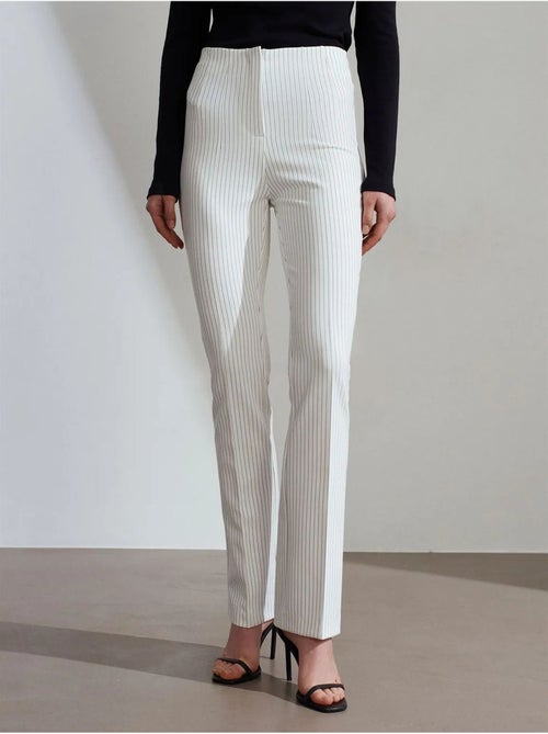 Broek Met Hoge Taille, Strepen En Plooi - Kiabi Broek Met Hoge Taille, Strepen En Plooi - Kiabi