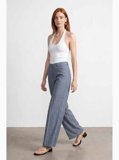 Broek met hoge taille, wijde pijpen en plooien dilvin - Kiabi Broek met hoge taille, wijde pijpen en plooien dilvin - Kiabi