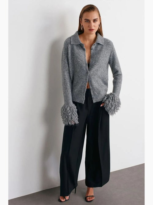 Broek met hoge taille, wijde pijpen en plooien dilvin - Kiabi Broek met hoge taille, wijde pijpen en plooien dilvin - Kiabi