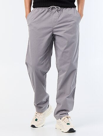 Broek met perzikhuid-effect