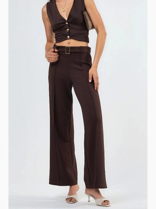 Broek met rechte pijp, hoge taille en riem busem - Kiabi Broek met rechte pijp, hoge taille en riem busem - Kiabi