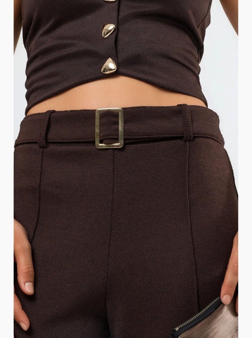 Broek met rechte pijp, hoge taille en riem busem - Kiabi Broek met rechte pijp, hoge taille en riem busem - Kiabi
