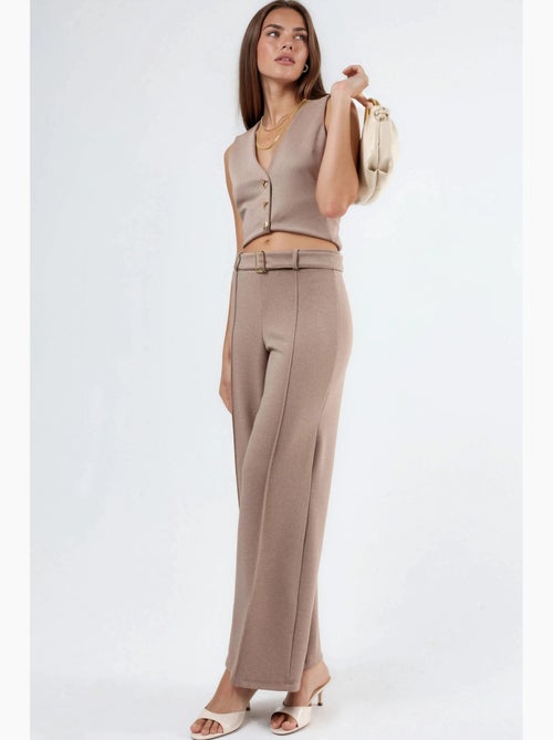 Broek met rechte pijp, hoge taille en riem busem - Kiabi Broek met rechte pijp, hoge taille en riem busem - Kiabi