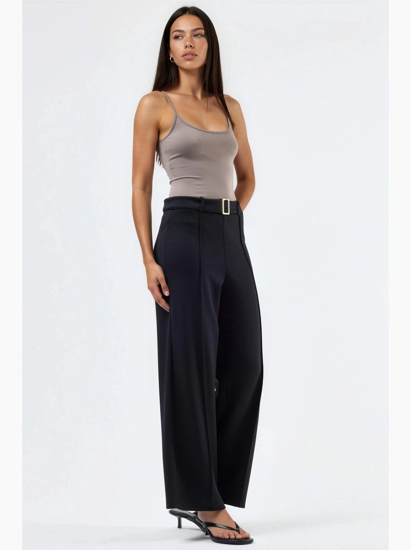 Broek met rechte pijp, hoge taille en riem busem Zwart - Kiabi
