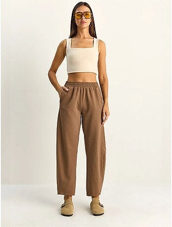 Broek met rechte pijpen, elastische taille en zakken lucci