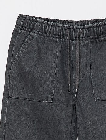 Broek met rechthoekige zakken - Aansluitende pasvorm