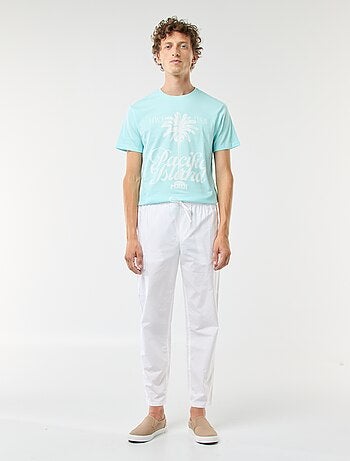 Broek met veel zakken en elastische tailleband met strikkoordje