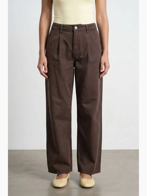 Broek met wijde pijp, middelhoge taille en plooien dilvin - Kiabi Broek met wijde pijp, middelhoge taille en plooien dilvin - Kiabi