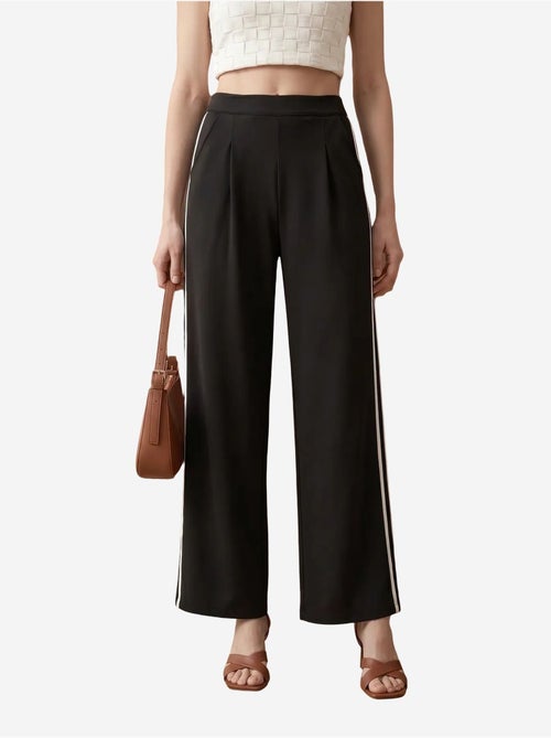 Broek met wijde pijp, plooien en hoge taille my fashion - Kiabi Broek met wijde pijp, plooien en hoge taille my fashion - Kiabi