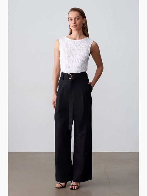 Broek met wijde pijpen en ceintuur in linnenmix dilvin - Kiabi Broek met wijde pijpen en ceintuur in linnenmix dilvin - Kiabi