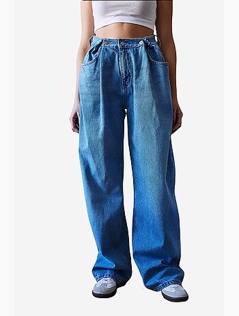 Broek met wijde pijpen en riem en knoopdetail lucci