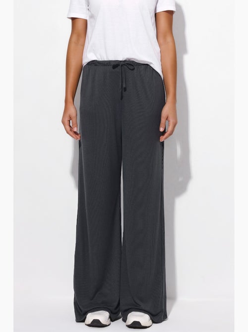 Broek met wijde pijpen en trekkoord busem - Kiabi Broek met wijde pijpen en trekkoord busem - Kiabi
