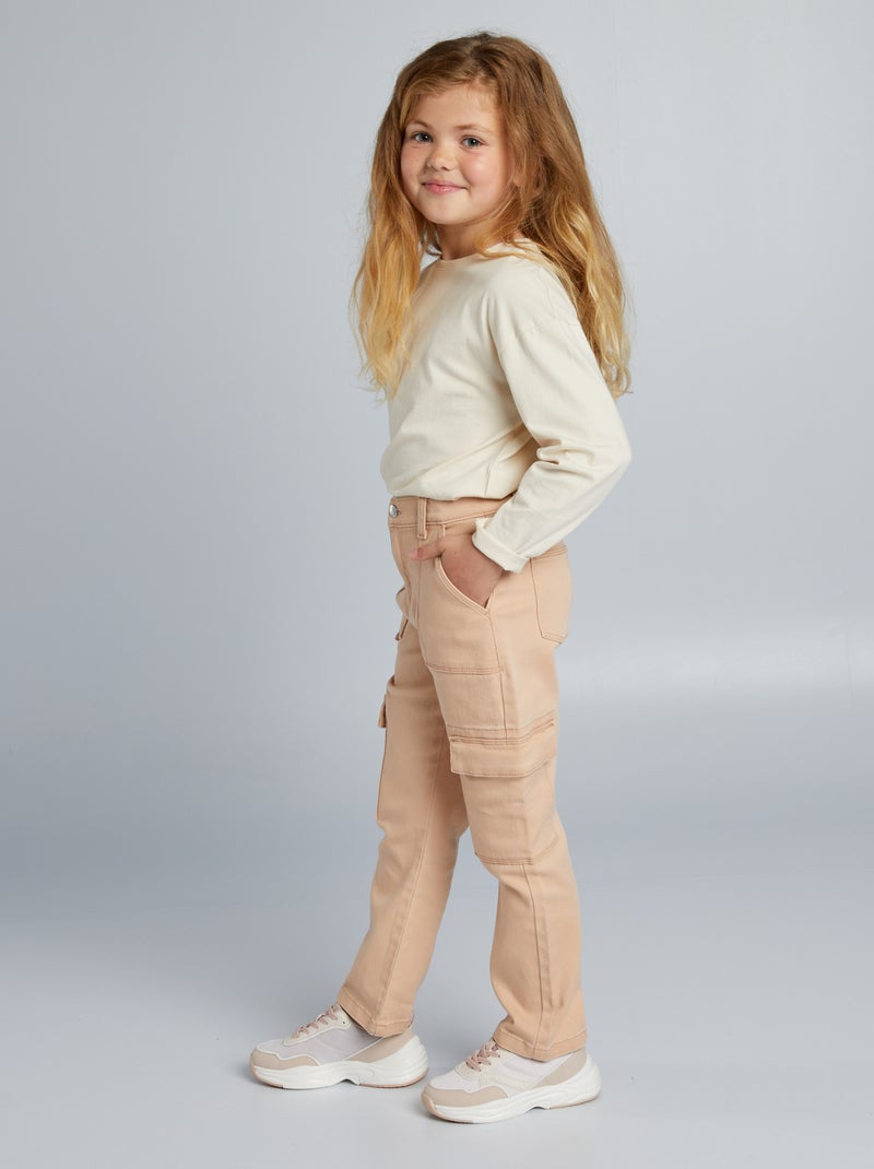 Broek met zak met klepje, een bijzonder comfortabel model BIEGE - Kiabi