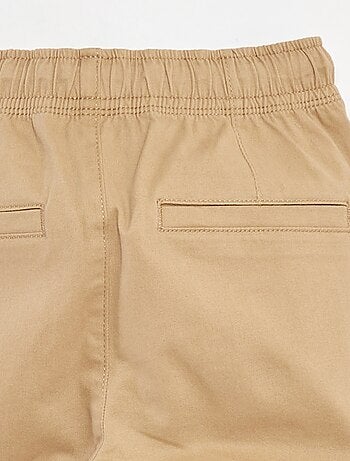 Broek met zakken en verstelbare taille