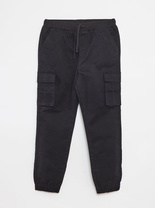 Broek met zakken en verstelbare taille