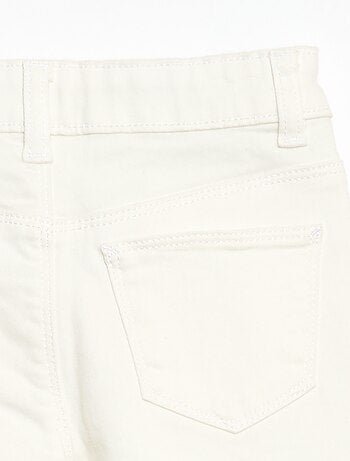 Broek van twill met drukknoopsluiting