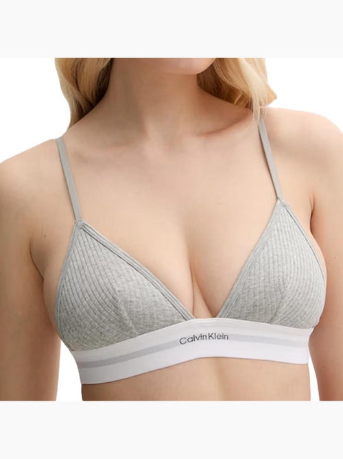 Calvin Klein Jeans Dames Grijze Ongevoerde Triangel Bh - Kiabi Calvin Klein Jeans Dames Grijze Ongevoerde Triangel Bh - Kiabi