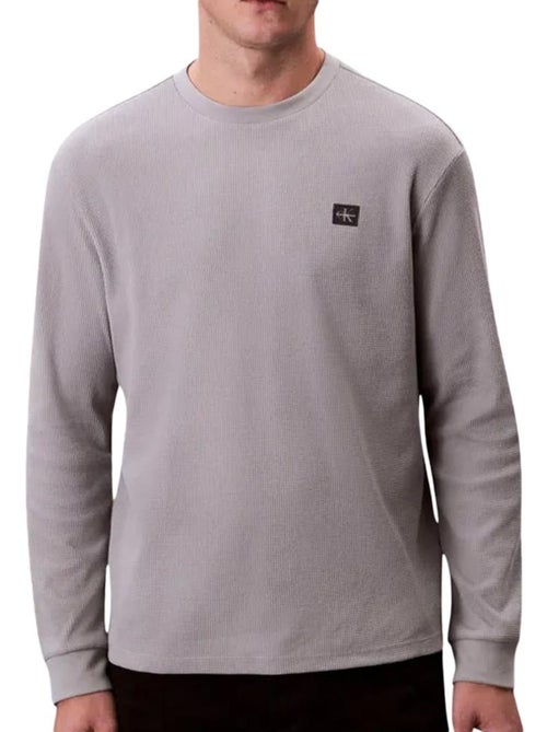 Calvin Klein Jeans Heren Sweatshirt Grijs Wafel Badge - Kiabi Calvin Klein Jeans Heren Sweatshirt Grijs Wafel Badge - Kiabi