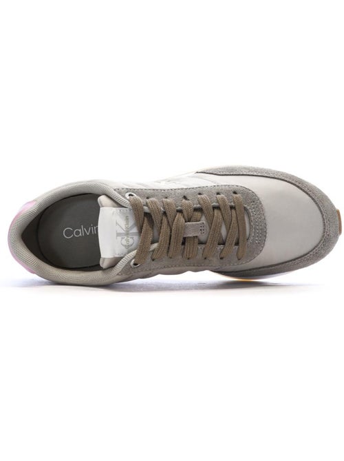 Calvin Klein Jeans Retro Sneakers Grijs/Roze voor Dames - Kiabi Calvin Klein Jeans Retro Sneakers Grijs/Roze voor Dames - Kiabi