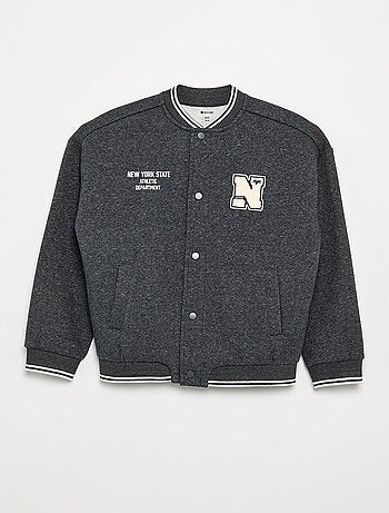 Campusstijl sweater - gemakkelijk aan te trekken collectie