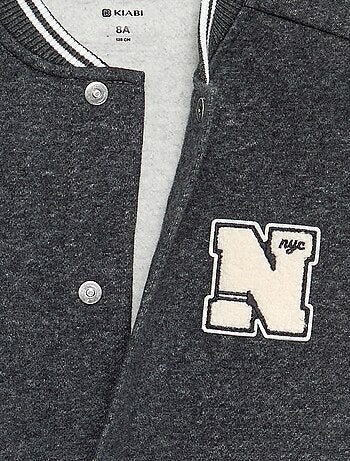 Campusstijl sweater - gemakkelijk aan te trekken collectie