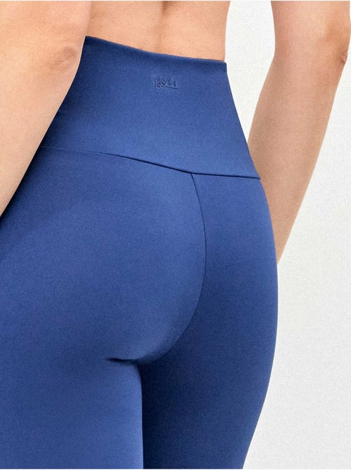 'capri' legging gemaakt van vormgevend materiaal dat definieert en stileert - Kiabi 'capri' legging gemaakt van vormgevend materiaal dat definieert en stileert - Kiabi