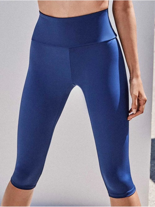 'capri' legging gemaakt van vormgevend materiaal dat definieert en stileert - Kiabi 'capri' legging gemaakt van vormgevend materiaal dat definieert en stileert - Kiabi
