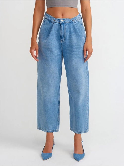 Caprijeans met hoge taille en ballonpasvorm dilvin - Kiabi Caprijeans met hoge taille en ballonpasvorm dilvin - Kiabi