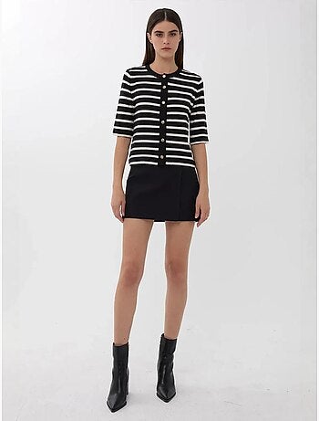 Cardigan boutonné à rayures et manches courtes
